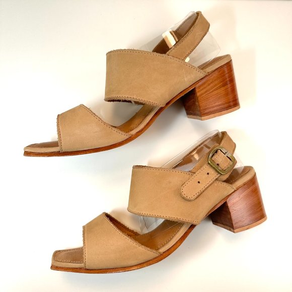 Adelante The Serena Heeled Sandal in Oatmeal, Size 8 - Picture 6 of 16